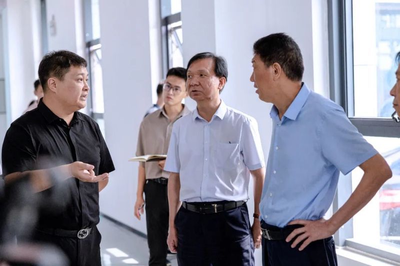 卓一簡訊丨熱烈歡迎“新鄉(xiāng)市政協(xié)”、“衛(wèi)輝政協(xié)”考察團一行蒞臨卓一牧業(yè)考察調(diào)研！